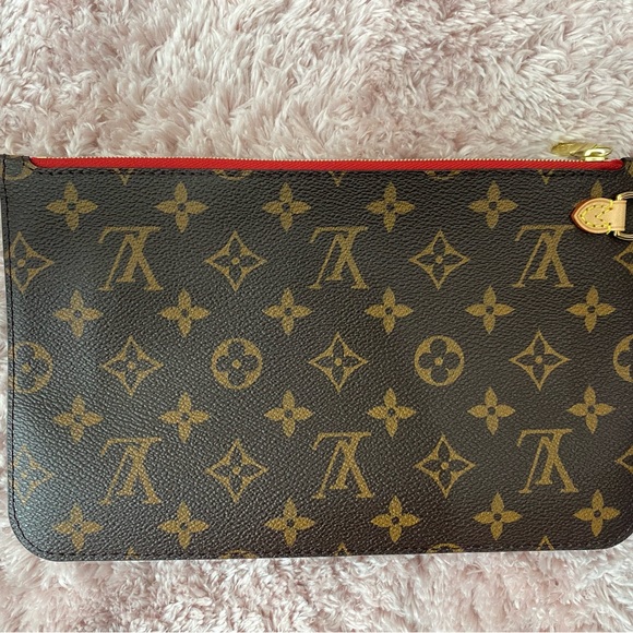 Authentic Louis Vuitton neverfull GM monogram pouch wristlet NEW - Picture 2 of 10